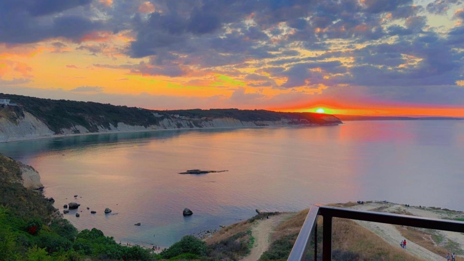 Marina Fener Hotel Istanbul Airport Karaburun  ภายนอก รูปภาพ