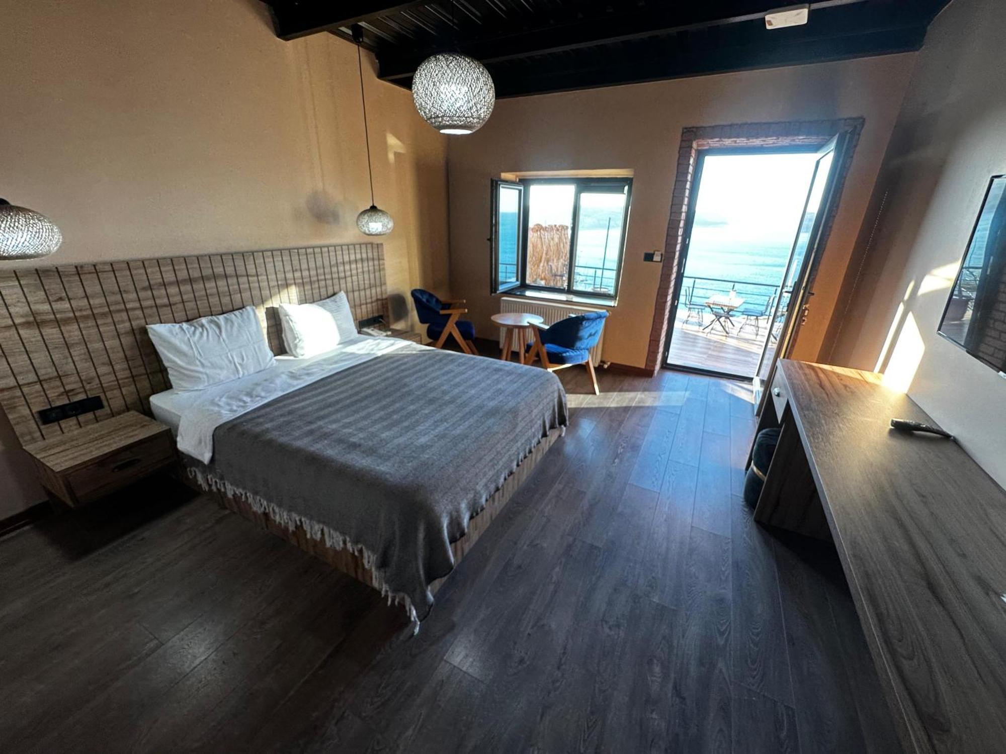 Marina Fener Hotel Istanbul Airport Karaburun  ภายนอก รูปภาพ